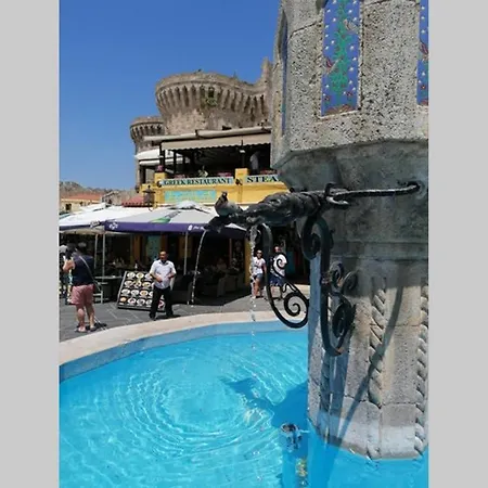 Апартаменти Natasha's Nest Rhodes City