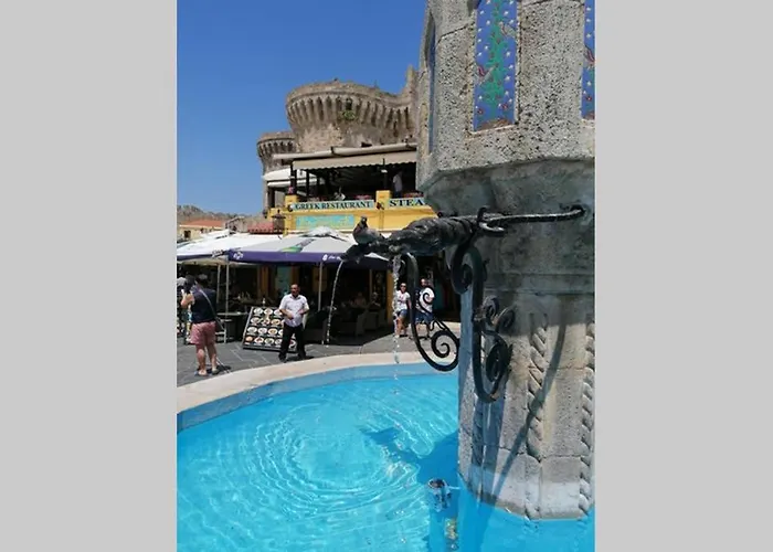 Lägenhet Natasha's Nest Rhodes City