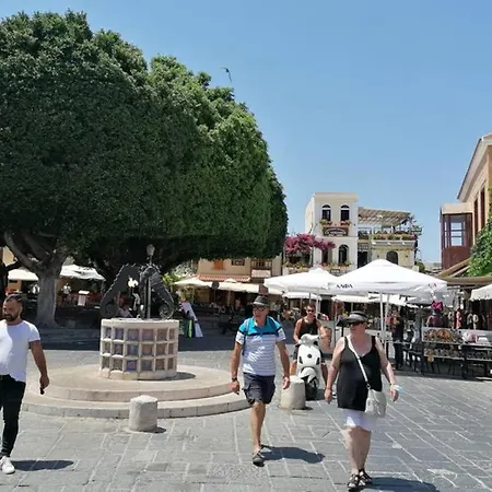 Natasha's Nest アパート