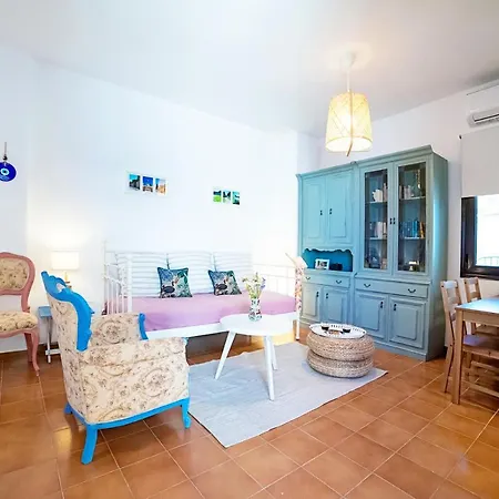 Natasha's Nest * Rhodes City